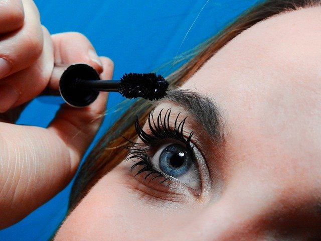 Do's and Don'ts For Using Mascara